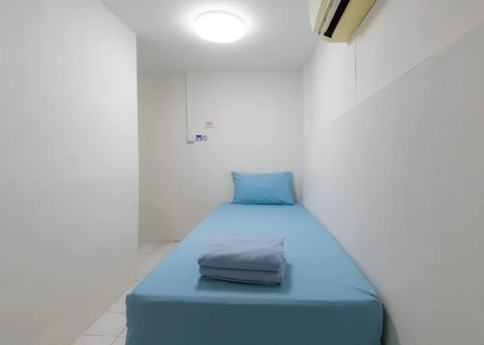 Ostello 3 Plus 1 Hostel, Asoke *