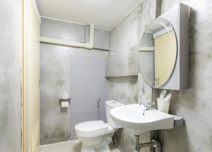 Ostello 3 Plus 1 Hostel, Asoke *