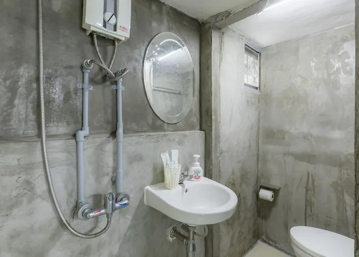 3 Plus 1 Hostel, Asoke * Bangkok