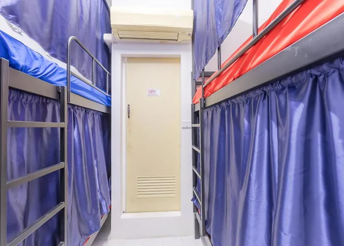 Ostello 3 Plus 1 Hostel, Asoke