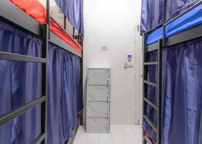 Ostello 3 Plus 1 Hostel, Asoke