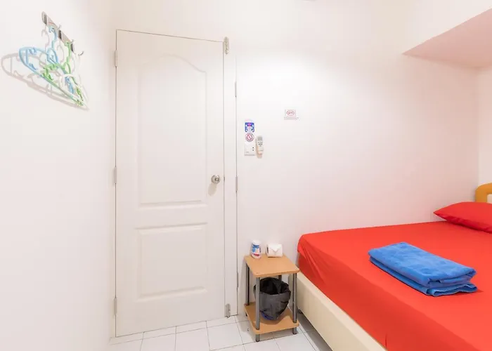 Ostello 3 Plus 1 Hostel, Asoke